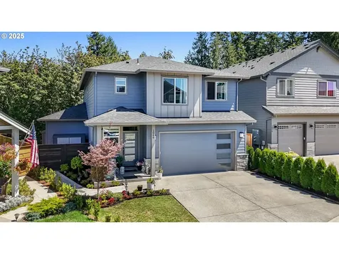 1066 NE Regan Hill Loop Estacada OR 97023