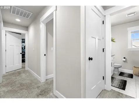 1066 NE Regan Hill Loop Estacada OR 97023