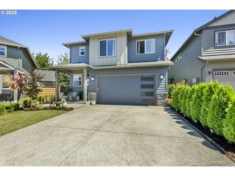 1066 NE Regan Hill Loop Estacada OR 97023