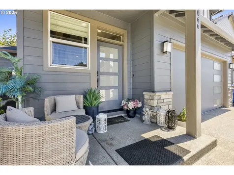 1066 NE Regan Hill Loop Estacada OR 97023