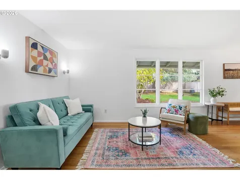 14651 SE Hawthorne Court Portland OR 97233