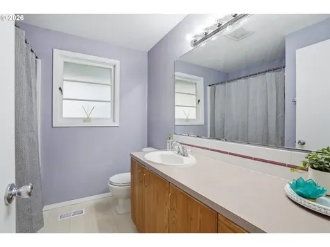 14651 SE Hawthorne Court Portland OR 97233