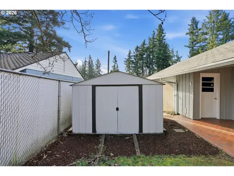 14651 SE Hawthorne Court Portland OR 97233