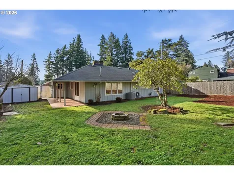 14651 SE Hawthorne Court Portland OR 97233