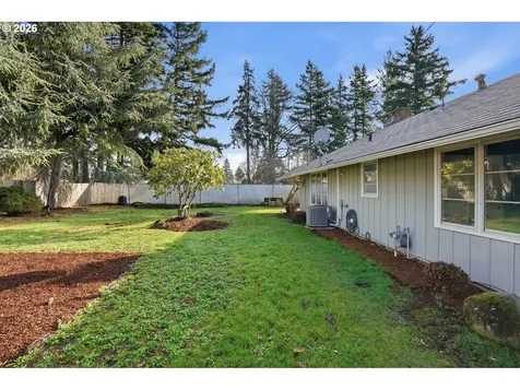 14651 SE Hawthorne Court Portland OR 97233