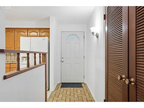 14651 SE Hawthorne Court Portland OR 97233