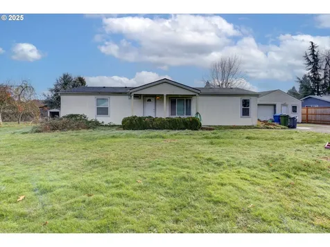 1637 W Hayes Street Woodburn OR 97071