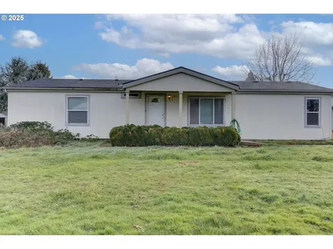 1637 W Hayes Street Woodburn OR 97071