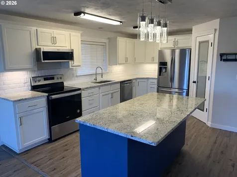 326 Auburn Lane Creswell OR 97426