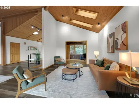 3758 Pine Canyon Drive Eugene OR 97405