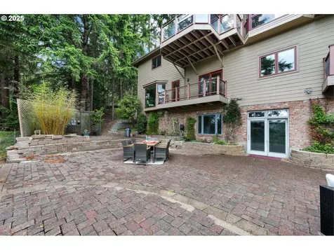 3758 Pine Canyon Drive Eugene OR 97405