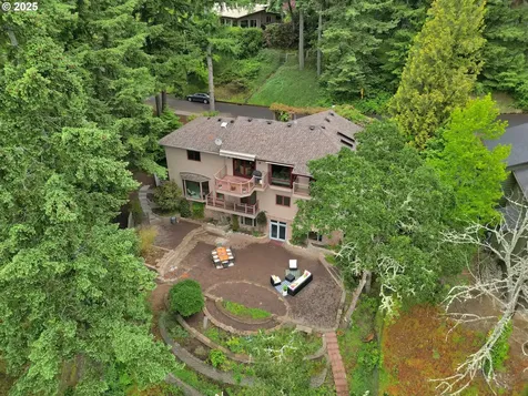 3758 Pine Canyon Drive Eugene OR 97405