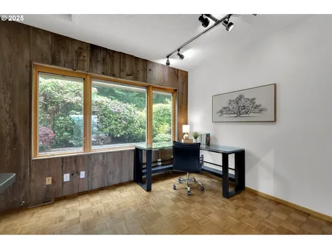 3758 Pine Canyon Drive Eugene OR 97405