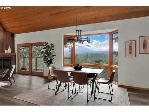3758 Pine Canyon Drive Eugene OR 97405
