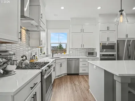 38005 Juniper Street Sandy OR 97055