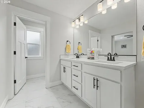 38005 Juniper Street Sandy OR 97055
