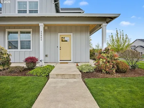 38005 Juniper Street Sandy OR 97055