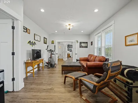 38005 Juniper Street Sandy OR 97055