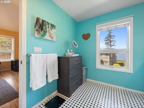 189 Sea Crest Lane Otter Rock OR 97369