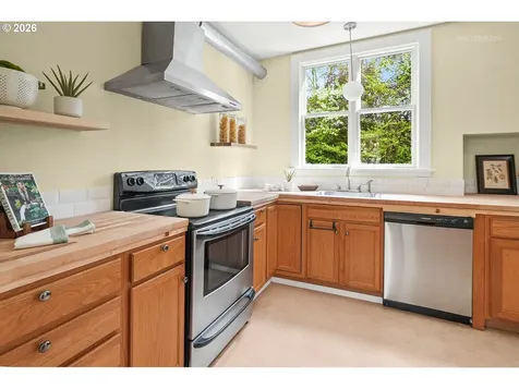 2304 17th Avenue Forest Grove OR 97116