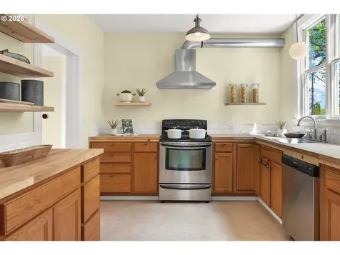 2304 17th Avenue Forest Grove OR 97116