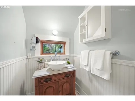 2304 17th Avenue Forest Grove OR 97116
