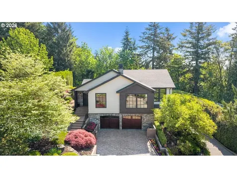 5828 SW Cheltenham Drive Portland OR 97239