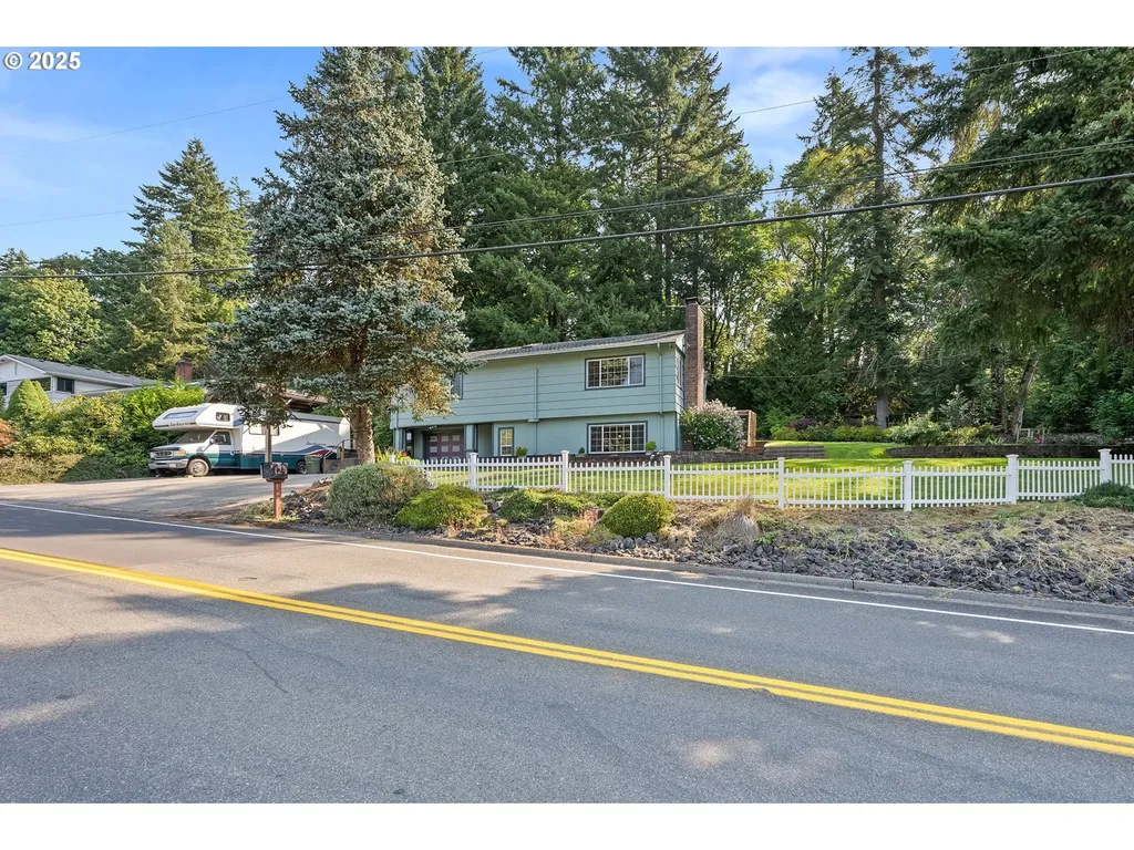 124 Alpha Drive Longview WA 98632