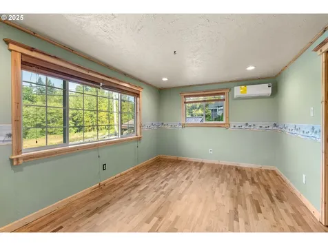 124 Alpha Drive Longview WA 98632