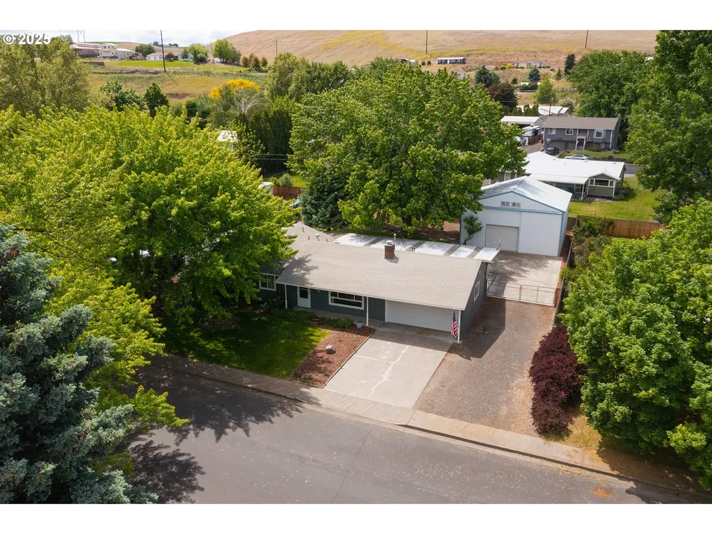 1911 SW Vista Place Pendleton OR 97801