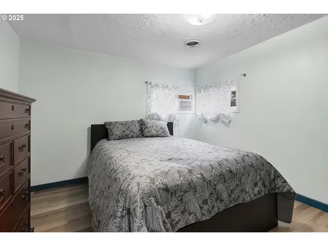 7324 SE Crystal Springs Boulevard Portland OR 97206