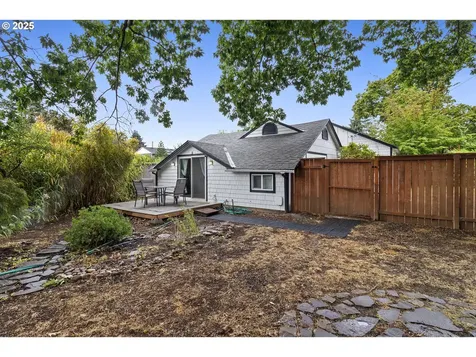 7324 SE Crystal Springs Boulevard Portland OR 97206