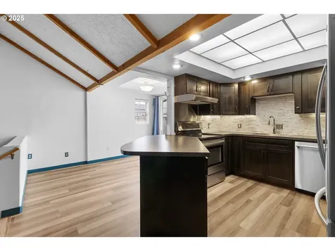 7324 SE Crystal Springs Boulevard Portland OR 97206
