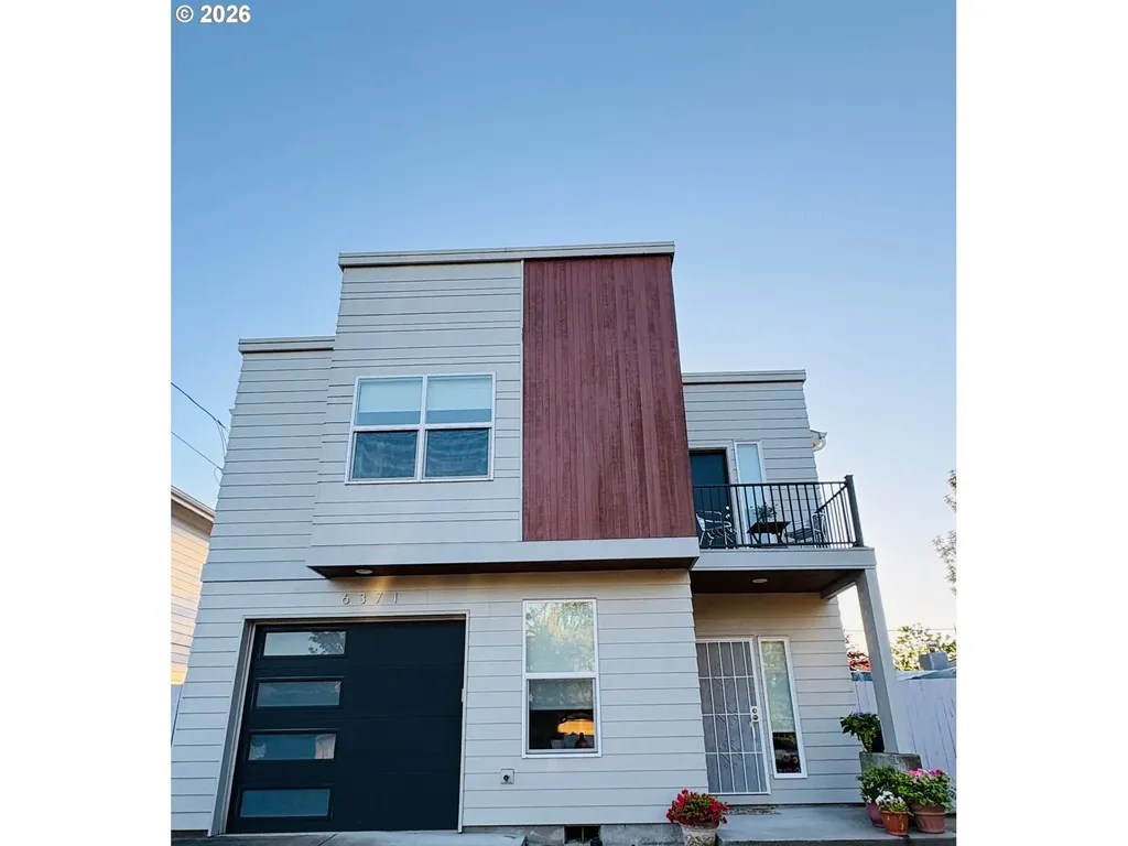 6371 SE 84th Avenue Portland OR 97266