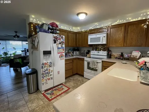 20820 SE Hawthorne Street Gresham OR 97030