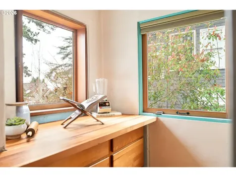 3366 NW Franklin Court Portland OR 97210