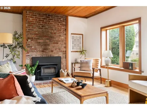 3366 NW Franklin Court Portland OR 97210