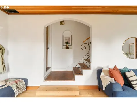 3366 NW Franklin Court Portland OR 97210