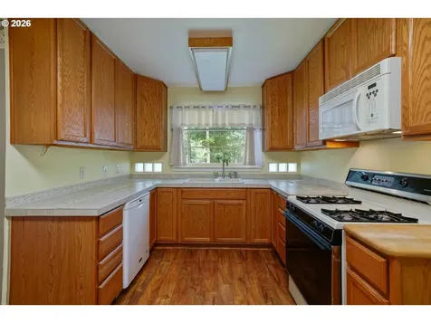 6290 Carman Drive Lake Oswego OR 97035