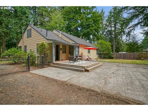 6290 Carman Drive Lake Oswego OR 97035