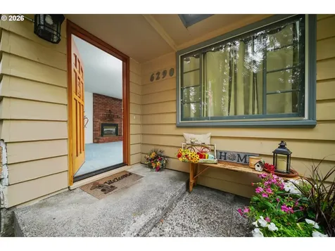 6290 Carman Drive Lake Oswego OR 97035