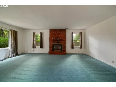 6290 Carman Drive Lake Oswego OR 97035