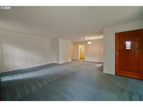 6290 Carman Drive Lake Oswego OR 97035