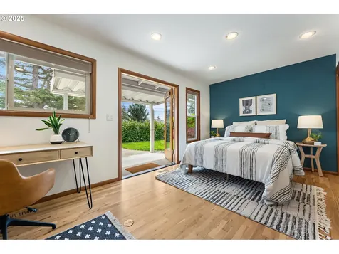 10521 SE Francis Street Portland OR 97266