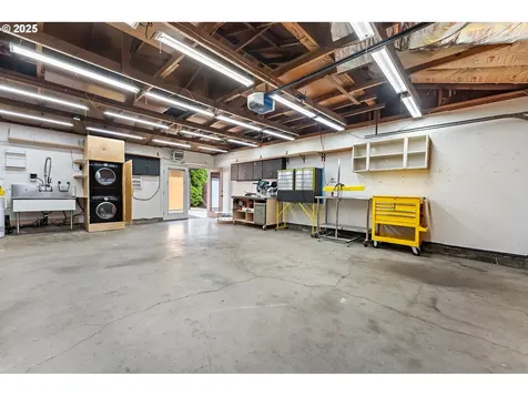10521 SE Francis Street Portland OR 97266