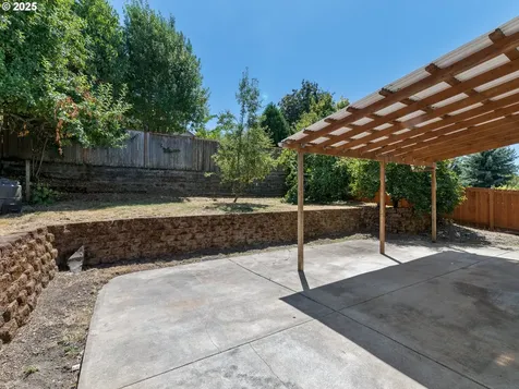 10938 SE Knapp Street Portland OR 97266