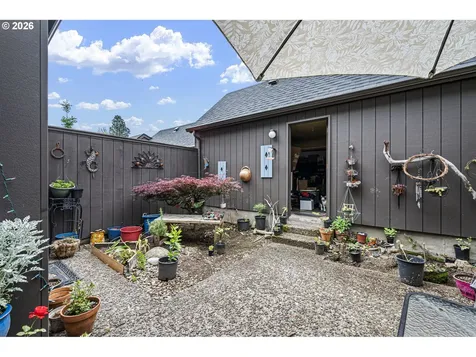 157 Westbrook Way Eugene OR 97405
