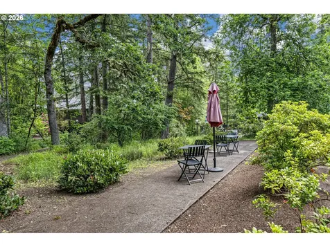 157 Westbrook Way Eugene OR 97405