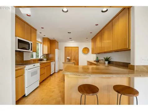 5395 NW 137th Avenue Portland OR 97229