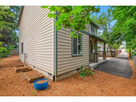 12636 SE Stephens Street Portland OR 97233